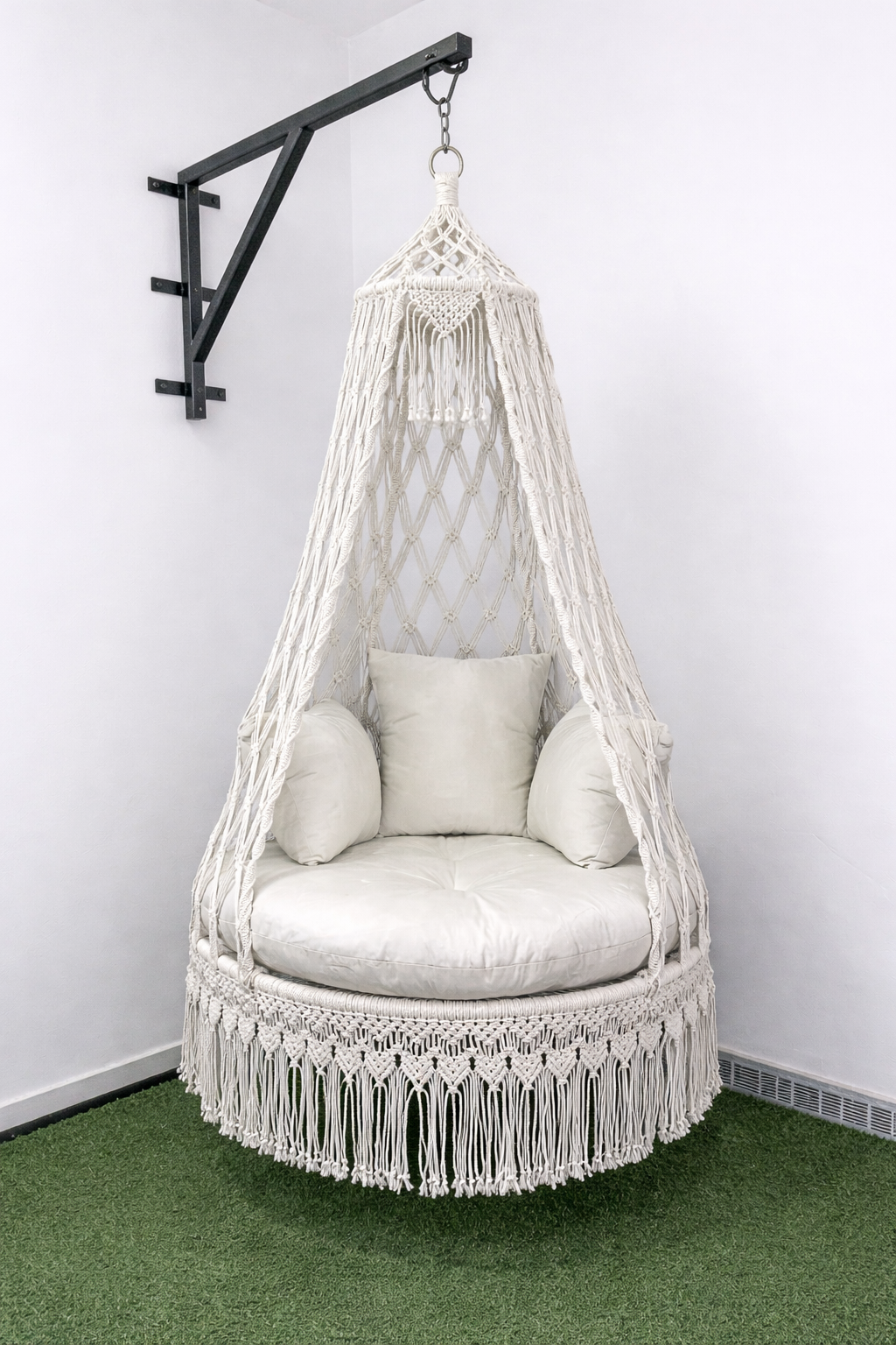 Eternal Knot Swing